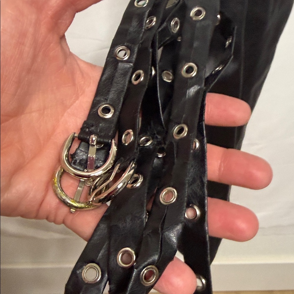 Wilson’s leather black 100% leather pants with straps on calf of leg moto sz 28 - Picture 4 of 8